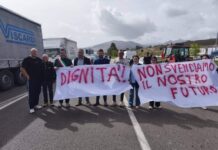 Caro gasolio, prosegue la protesta al bivio Tumarrano